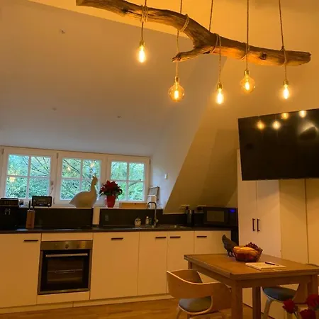 De Kip - Privé-appartement 43 M2 Met Tweepersoons Bubbelbad - Met Finse Sauna - In Westvleugel Luxe Bed & Breakfast *